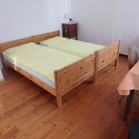 Hotel Garni Maggia Giumaglio Bagian luar foto