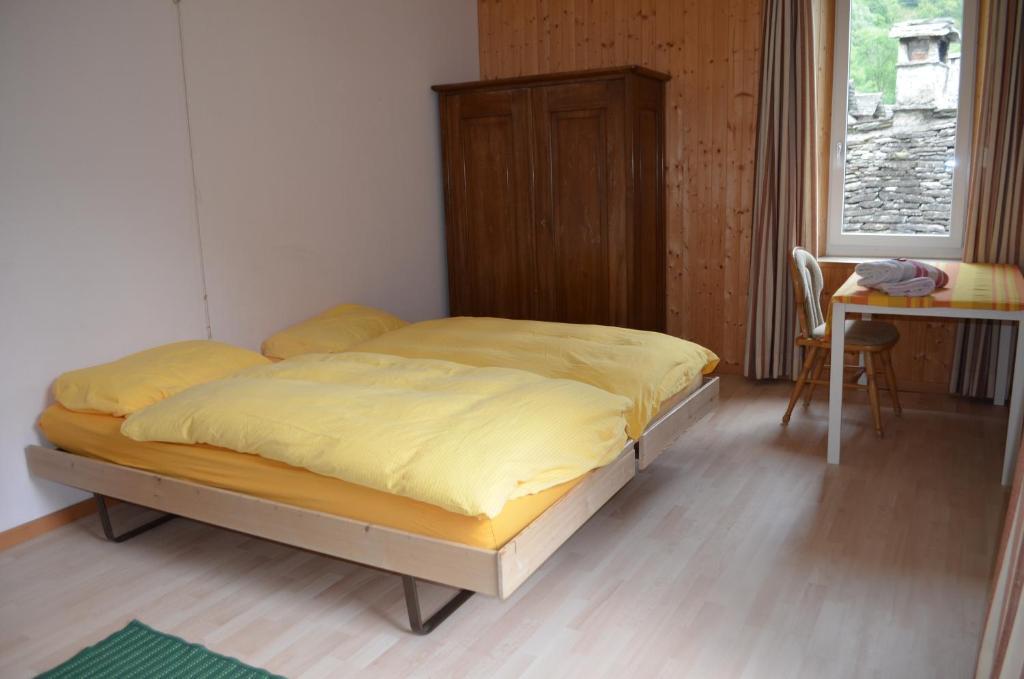 Hotel Garni Maggia Giumaglio Ruang foto