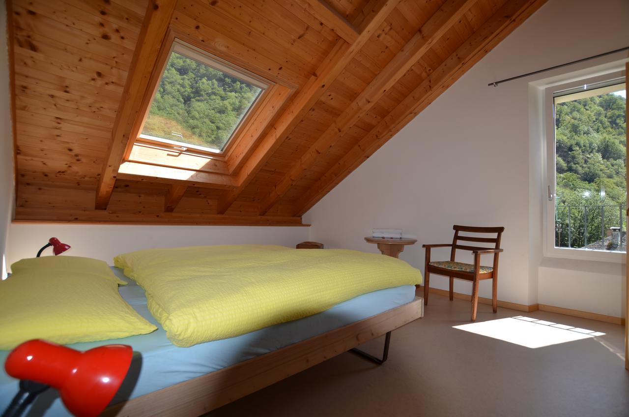 Hotel Garni Maggia Giumaglio Bagian luar foto