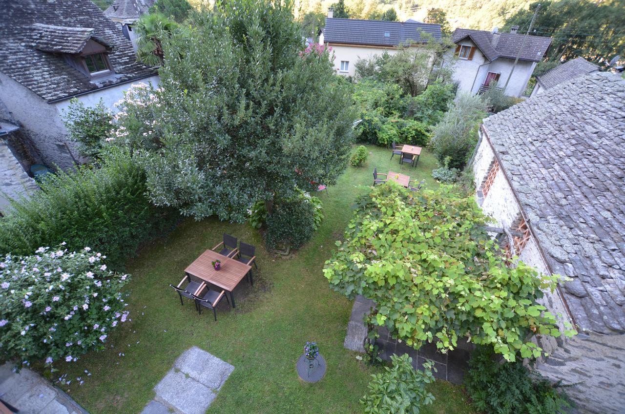 Hotel Garni Maggia Giumaglio Bagian luar foto