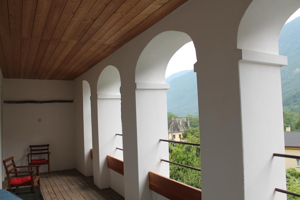 Hotel Garni Maggia Giumaglio Bagian luar foto